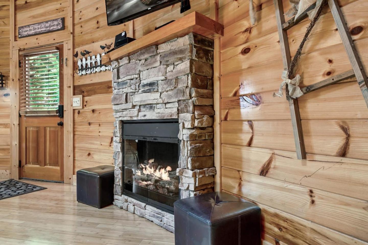 Mountain View Family Cabin W Game Room & Pool セバービル エクステリア 写真