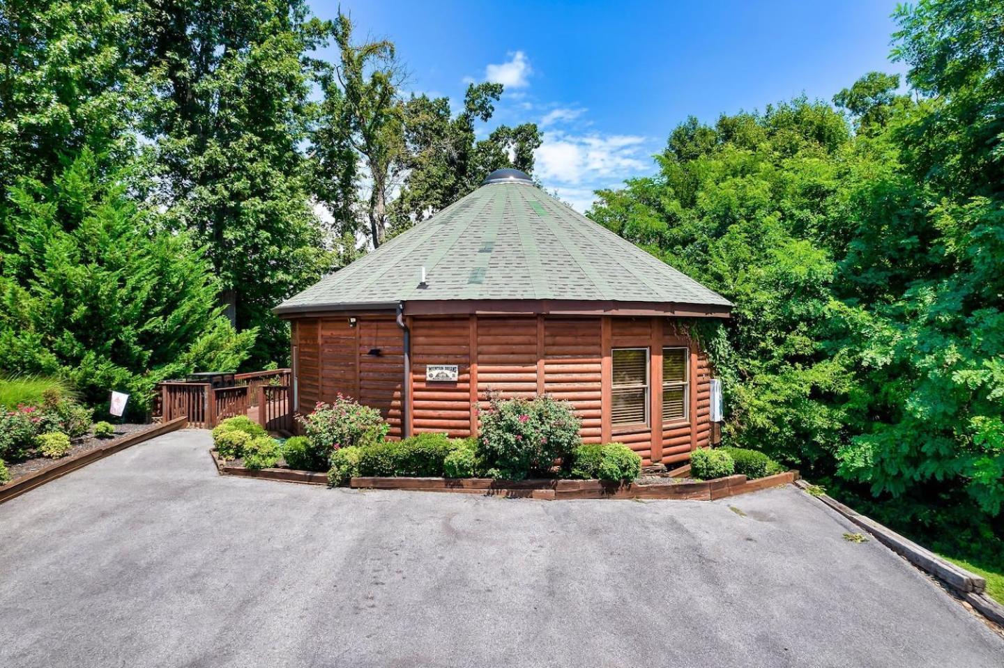 Mountain View Family Cabin W Game Room & Pool セバービル エクステリア 写真