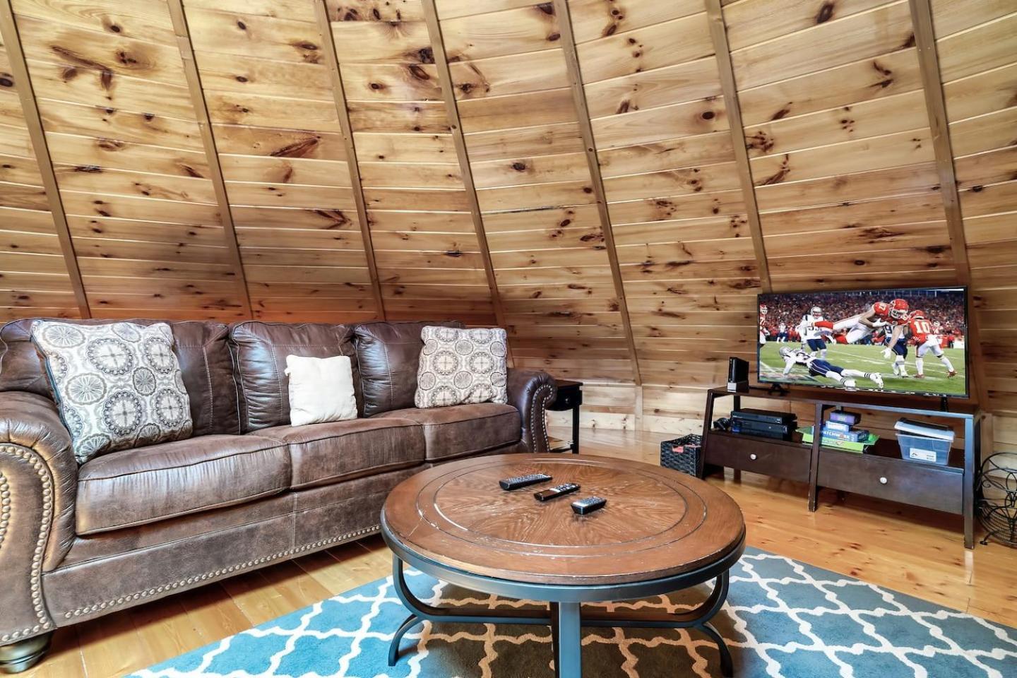 Mountain View Family Cabin W Game Room & Pool セバービル エクステリア 写真
