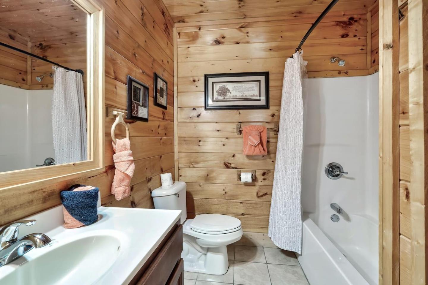 Mountain View Family Cabin W Game Room & Pool セバービル エクステリア 写真