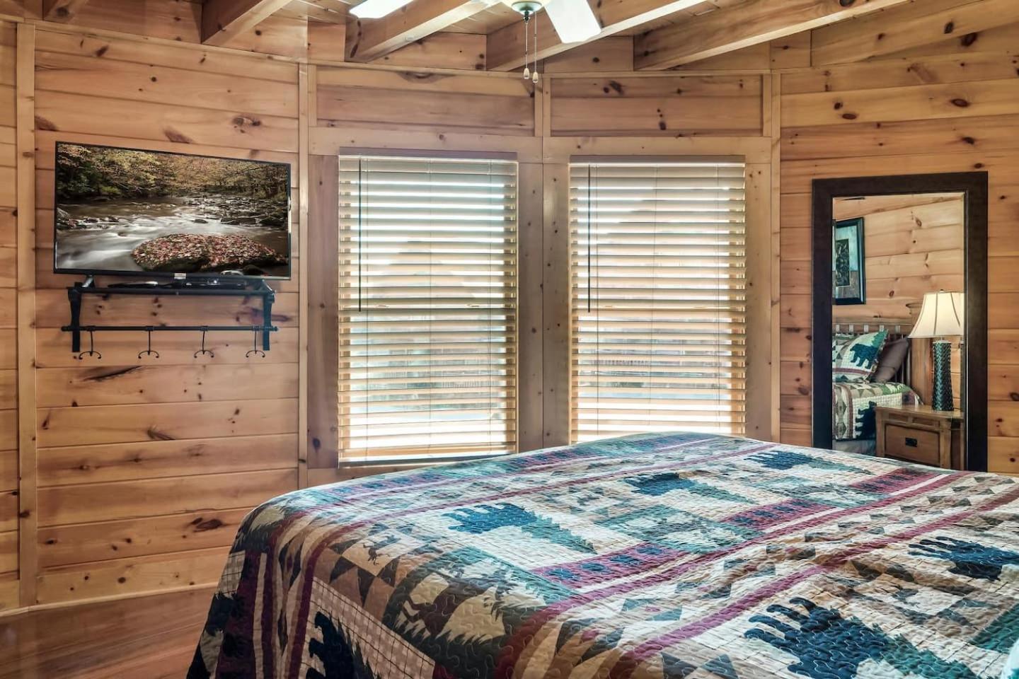 Mountain View Family Cabin W Game Room & Pool セバービル エクステリア 写真