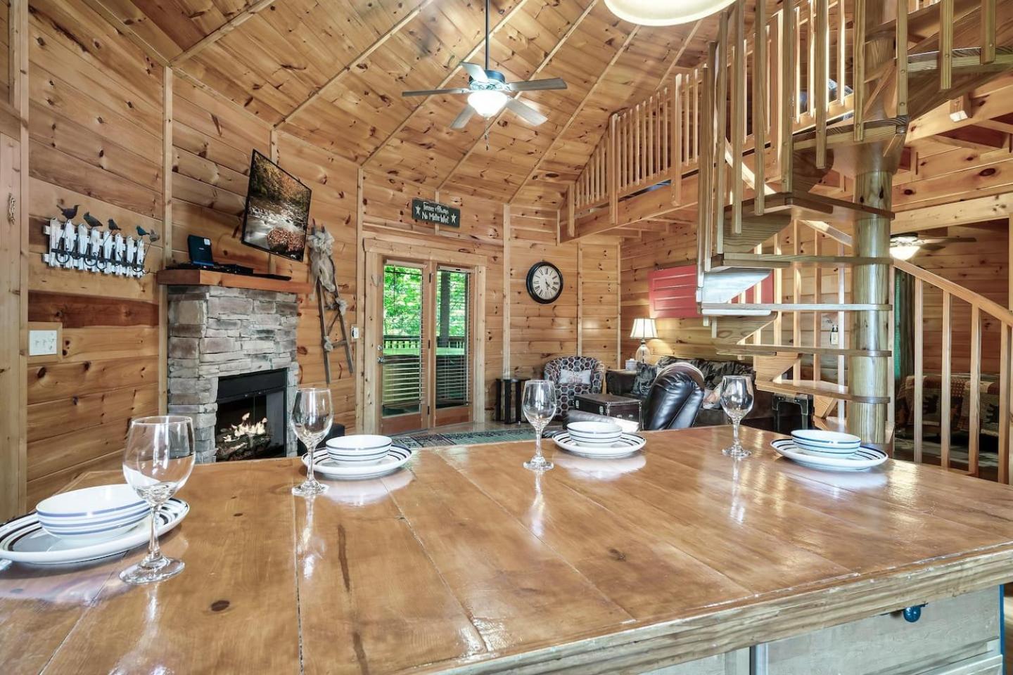 Mountain View Family Cabin W Game Room & Pool セバービル エクステリア 写真